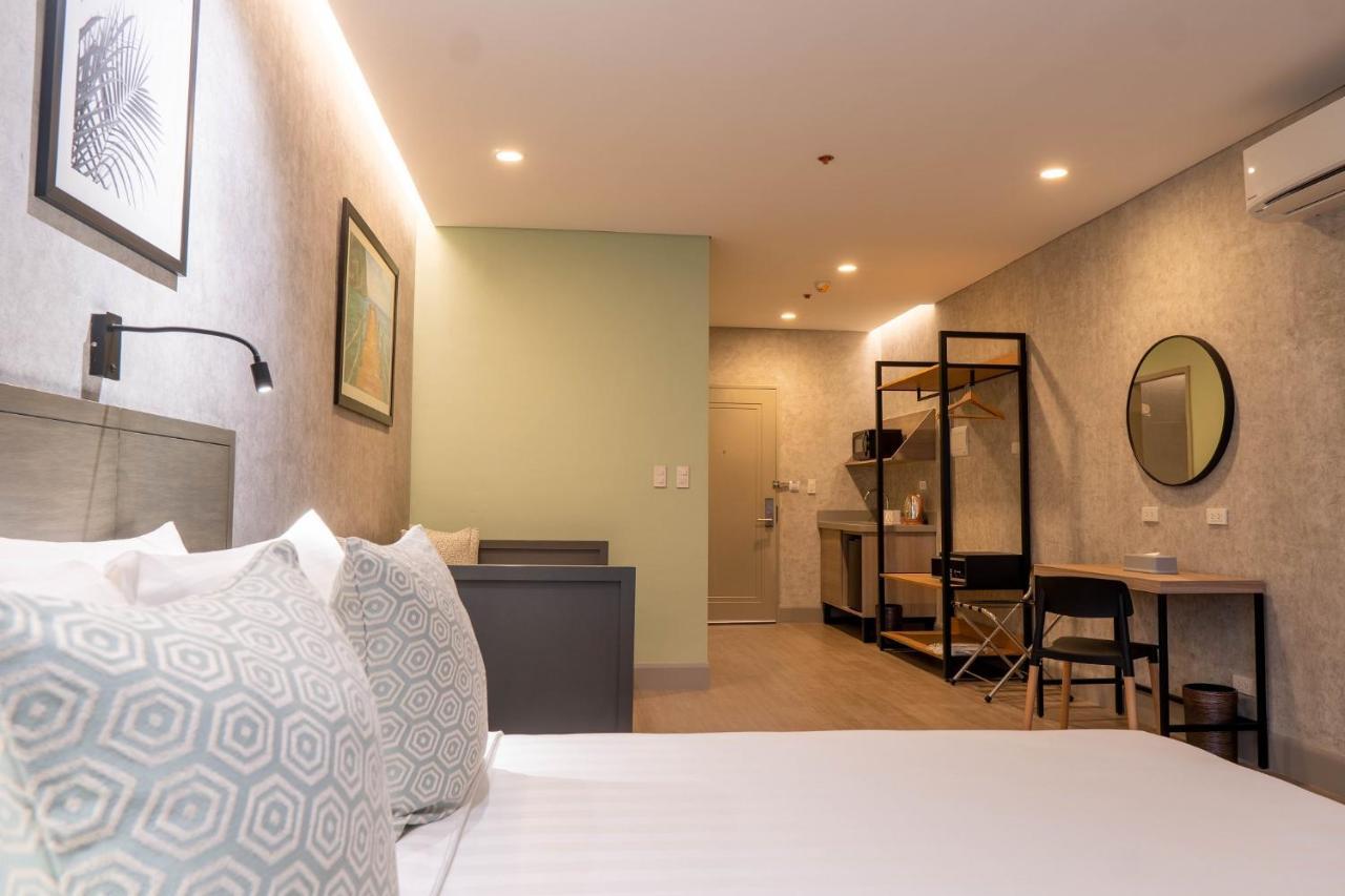 Primeway Suites Cebu Extérieur photo